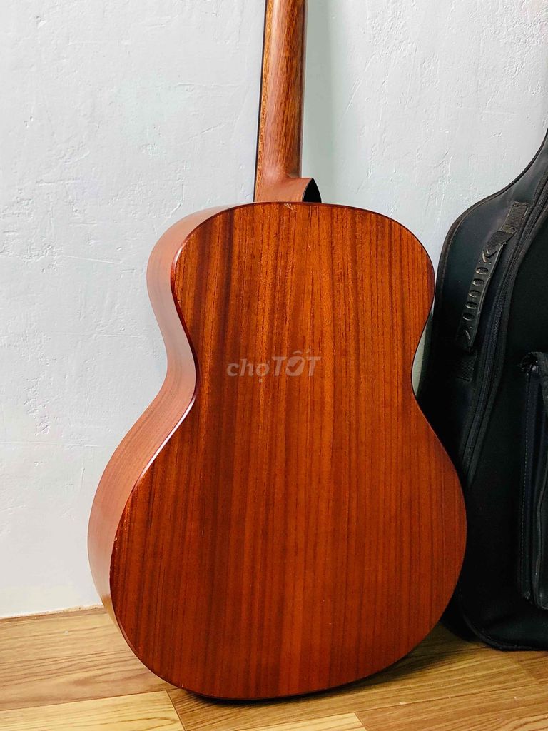 Guitar Thuận AT-01 giá mới 3tr bán lại 1tr6