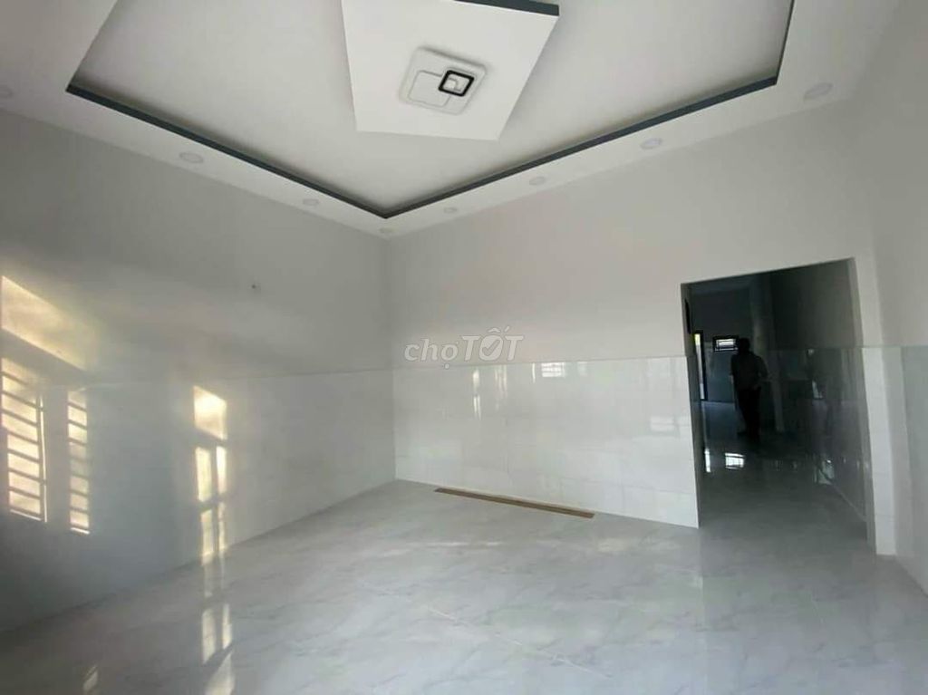 BỂ NỢ bán gấp nhà 125m2 ở Phạm Thị Thung-Củ Chi, giá 830 triệu, SHR