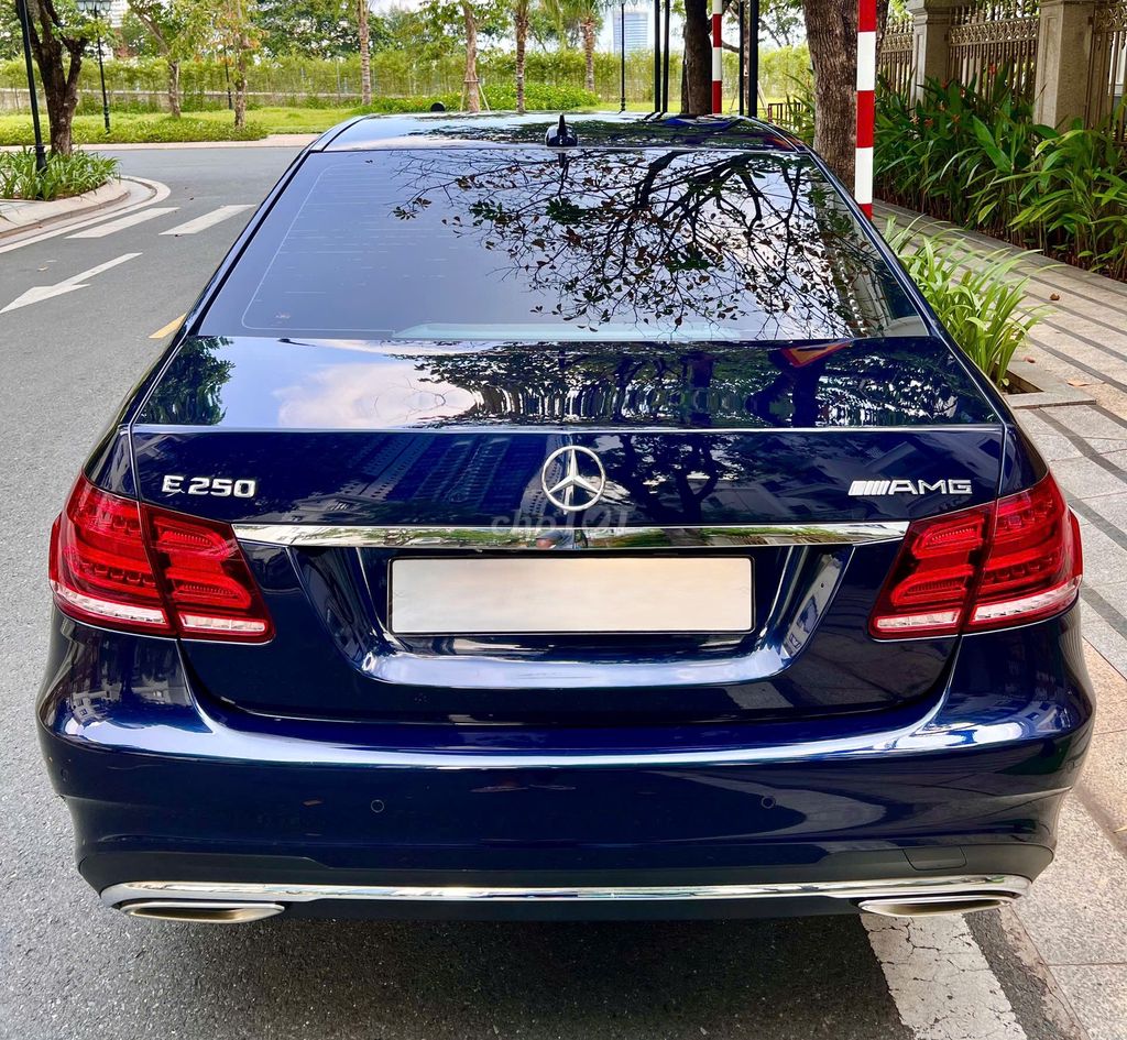 Mercedes Benz E Class 2015 E250 AMG - 77000 km. Mua bán Ô tô tại Quận Phú Nhuận Tp Hồ Chí Minh được đăng bởi Hoang Nguyen hình 2