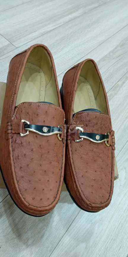 GIÀY ĐÀ ĐIỂU THẬT 100% SIZE 42-43 MỚI CHƯA XÀI