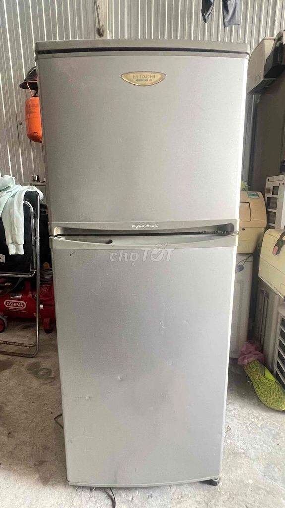 Tủ lạnh Hitachi 2 cửa 180-220L Xám. Mua bán Tủ lạnh tại Quận Liên Chiểu Đà Nẵng được đăng bởi Phạm Khôi hình 1