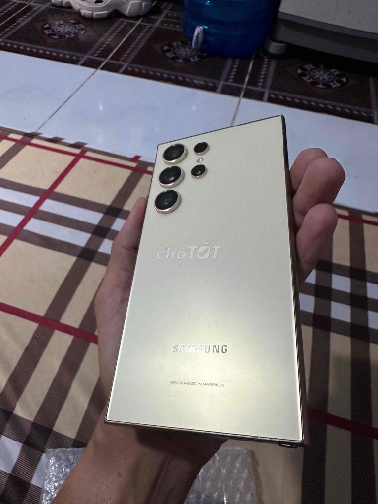 Samsung S24 Ultra 256GB Vàng zin áp đẹp có gl. Mua bán Điện thoại tại Quận 12 Tp Hồ Chí Minh được đăng bởi Thành Công hình 1