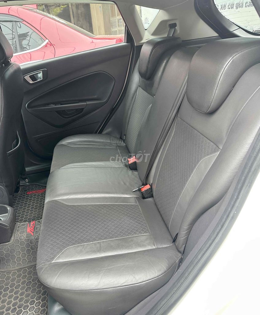 Ford Fiesta 2015 S 1.5 AT số tự động đẹp xuất sắc. Mua bán Ô tô tại Huyện Sóc Sơn Hà Nội được đăng bởi Xuân Khánh ô tô hình 10