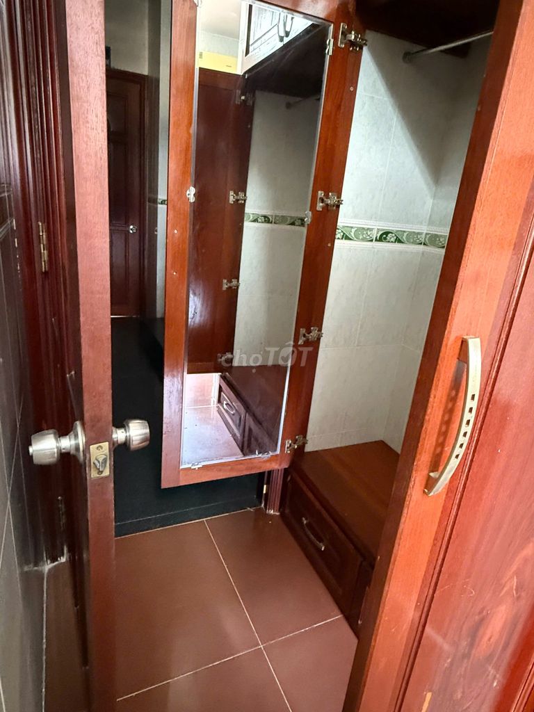Phòng gần cổng ĐH Văn Lang, full men, full nội thất, có BAN CÔNG - ảnh 3