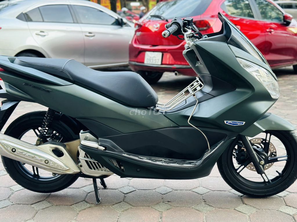 Xe máy Honda PCX màu xanh rêu, dùng xăng. Mua bán Xe máy tại Quận Nam Từ Liêm Hà Nội được đăng bởi MAI HÒA hình 2