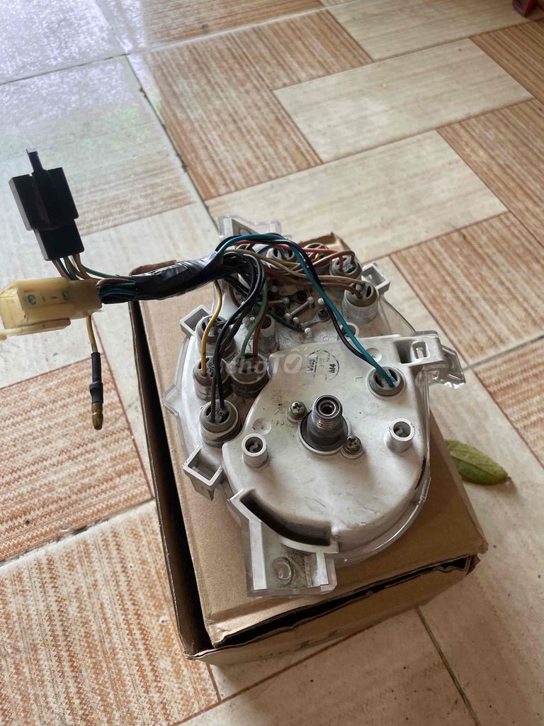 lên đồng hồ điện tử, dư đồng hồ cơ zin theo xe. Mua bán Phụ tùng xe tại Quận Bình Thuỷ Cần Thơ được đăng bởi huy hoàng hình 4