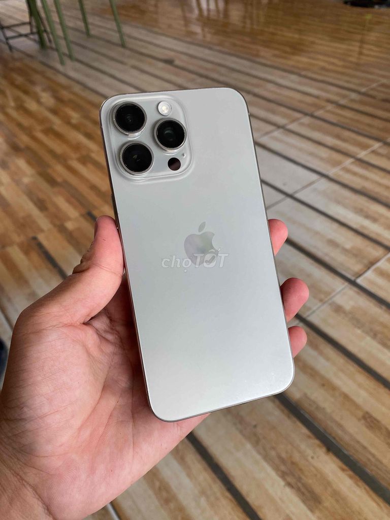 iPhone 15 Pro Max 256GB Titan Quốc Tế. Mua bán Điện thoại tại Quận Ninh Kiều Cần Thơ được đăng bởi Ty Xperia hình 1
