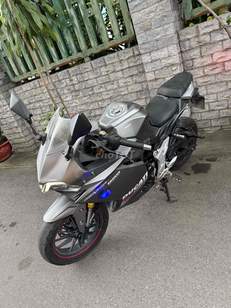 GPX Racing Demon GR150 Xám 42598 km. Mua bán Xe máy tại Thành phố Thủ Đức Tp Hồ Chí Minh được đăng bởi phạm văn lâm hình 5