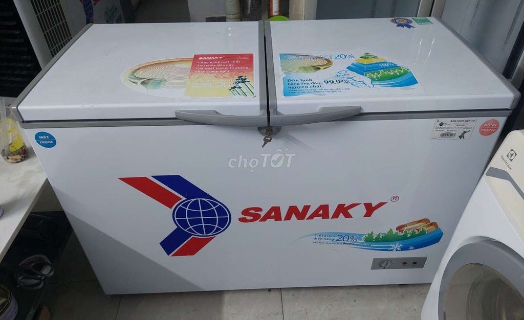 Tủ đông mát Sanaky 300l nguyên zin