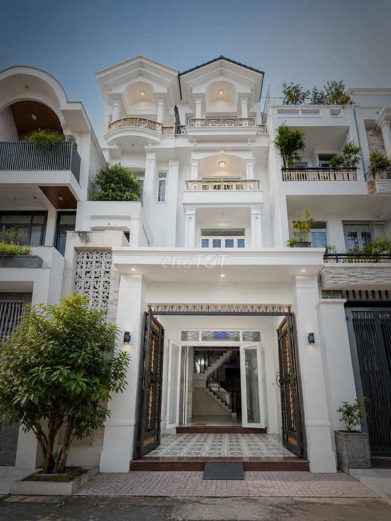 Nhà Phố 3 Lầu 1/ Ngắn Hẻm 9m Khu VIP Trương Thị Hoa ( TTH07)