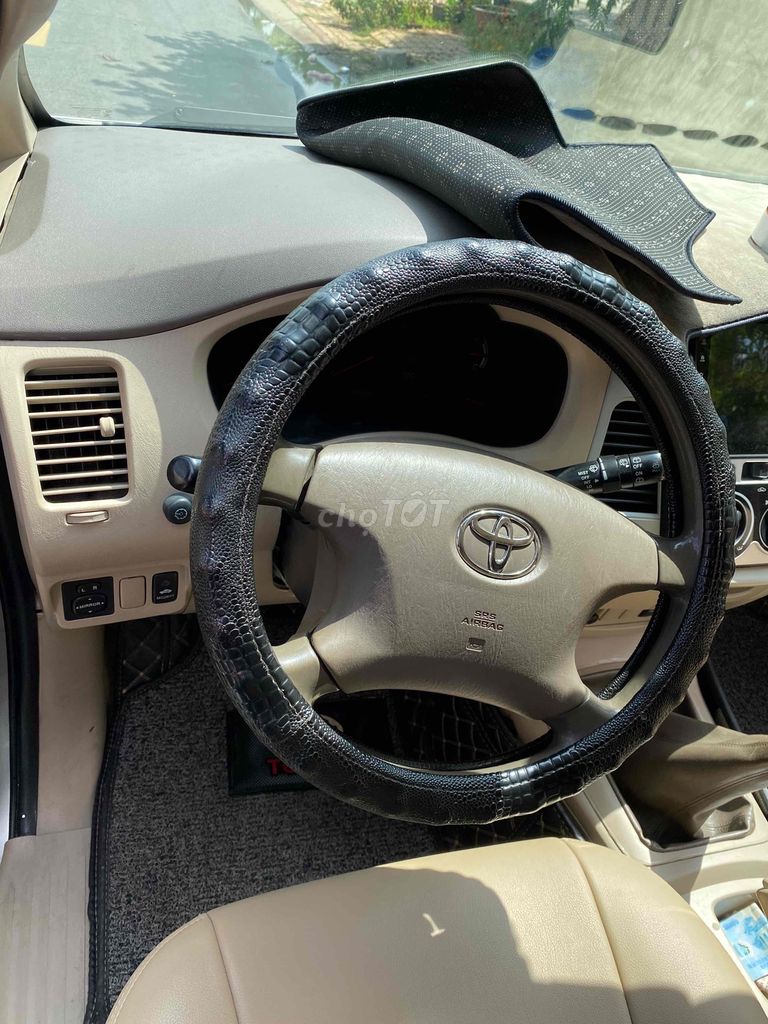 Toyota Innova 2007 G - 170.000 km  