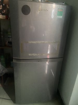 Tủ lạnh panasonic 135L sử dụng tốt