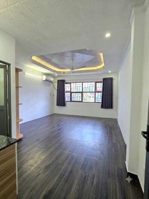 pPhòng 35m2 Âu Cơ rộng thoáng, ở 2-3 bạn, sát Đại học Văn Hiến