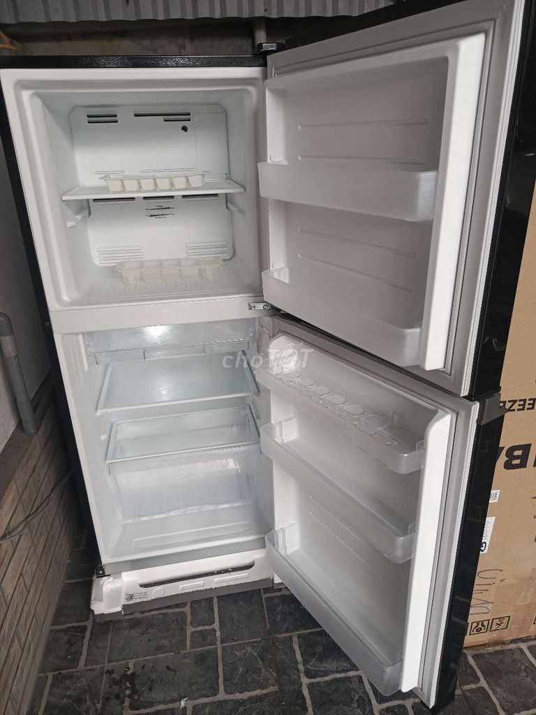 Tủ Toshiba inverter 180l còn bảo hành 9 tháng ĐMX