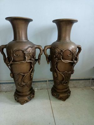 Cặp bình hoa bằng đồng. Mua bán Nội thất, đồ gia dụng khác tại Thành phố Thuận An Bình Dương được đăng bởi Phạm Nhựt Hào 
