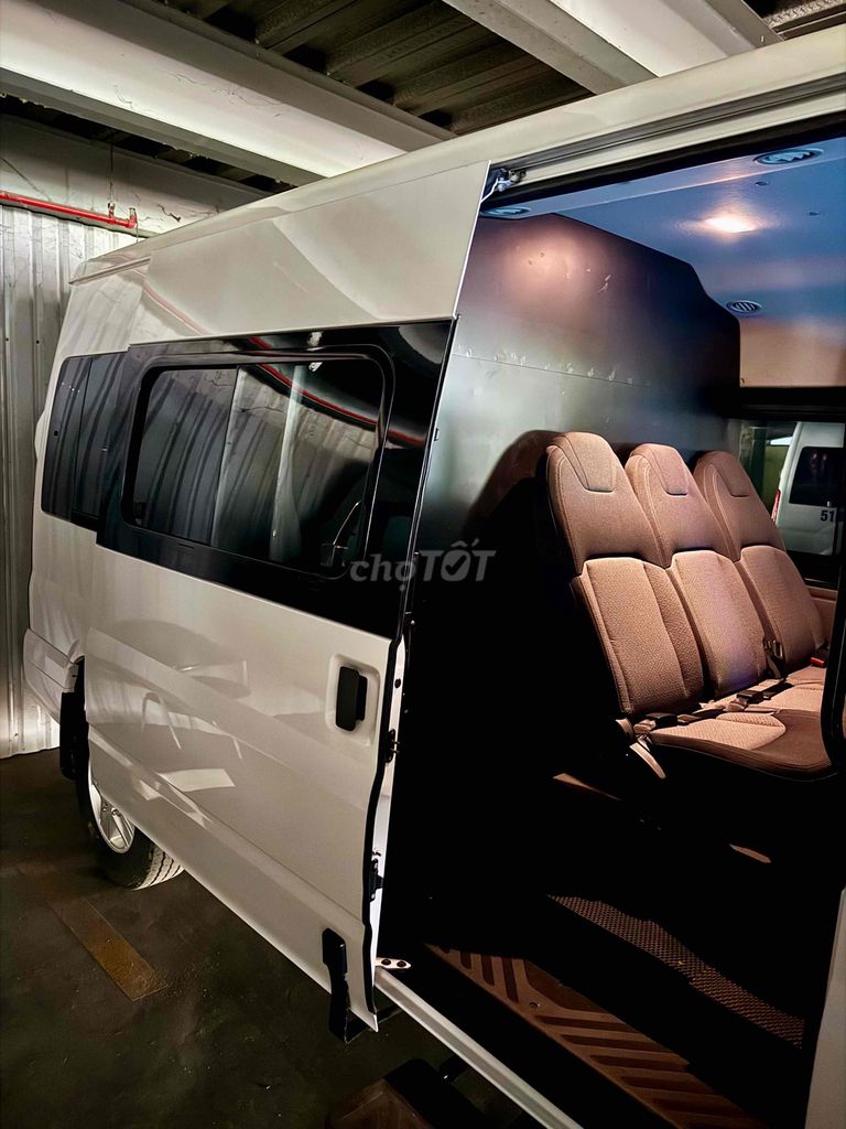 Ford Transit MCA Van 6 chỗ 2022 Màu Trắng 98.000km. Mua bán Ô tô tại Quận Tân Phú Tp Hồ Chí Minh được đăng bởi BẾN THÀNH FORD XE ĐÃ QUA SỬ DỤNG hình 3