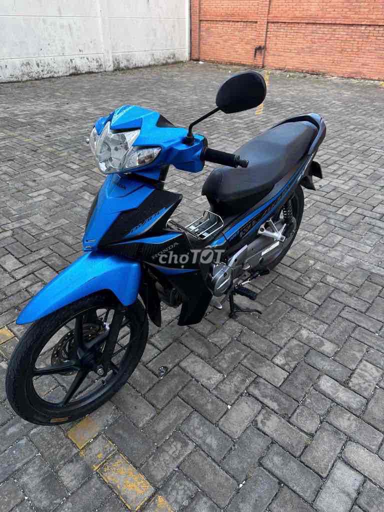 dư chạy bán lại. Mua bán Xe máy tại Thành phố Thủ Đức Tp Hồ Chí Minh được đăng bởi Hoàng Nè hình 2