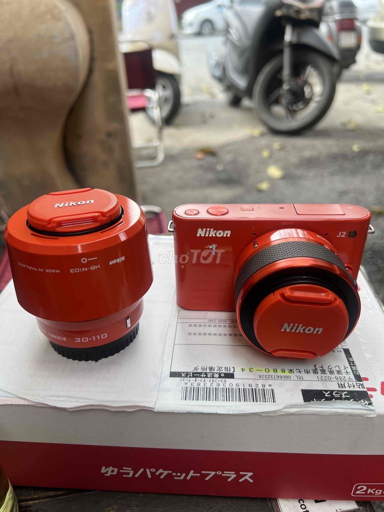 Máy ảnh Nikon 1 J2 Đỏ đẹp kèm 2 lens ngon lành. Mua bán Máy ảnh, Máy quay tại Quận Cầu Giấy Hà Nội được đăng bởi Đỗ Kỷ hình 1