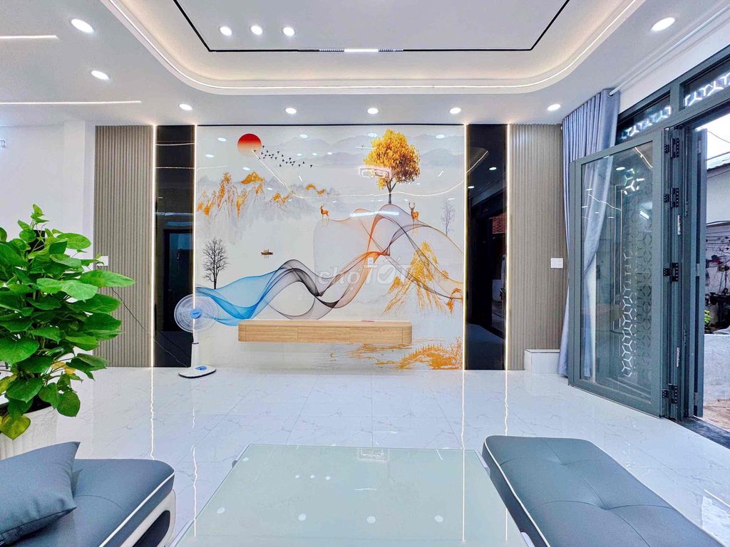 Красивый дом Бинь Тан (4.2M x 13M) у зоны Тен Луа - больницы Бинь Тан