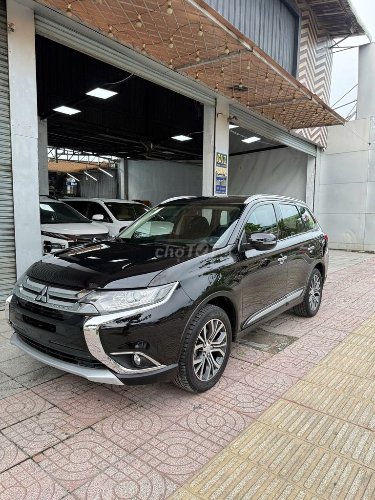 Мицубиси Аутлендер 2.0CVT 2019 года - 70000 км
