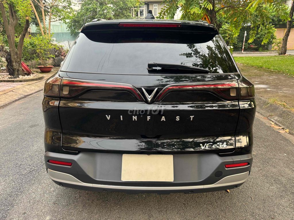 VFe34, sơn zin 100%, 1 chủ, còn RẤT MỚI. Mua bán Ô tô tại Quận Bình Tân Tp Hồ Chí Minh được đăng bởi VÕ LONG HẢI VinFast Chevrolet hình 5
