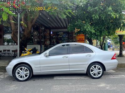 Mercedes Benz C Class 2004  - 90000 km. Mua bán Ô tô tại Huyện Bình Chánh Tp Hồ Chí Minh được đăng bởi Thịnh 