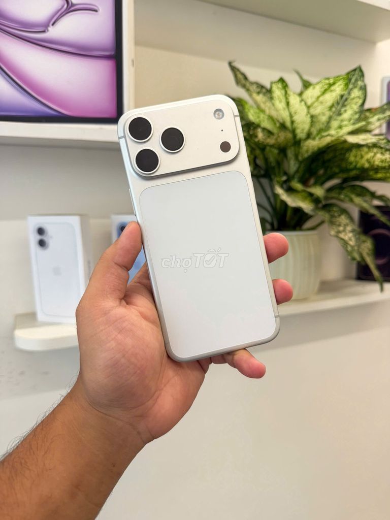 iPhone 17 Pro Max 266GB Bạc Như mới. Mua bán Điện thoại tại Quận Đống Đa Hà Nội được đăng bởi Hiếu hình 1