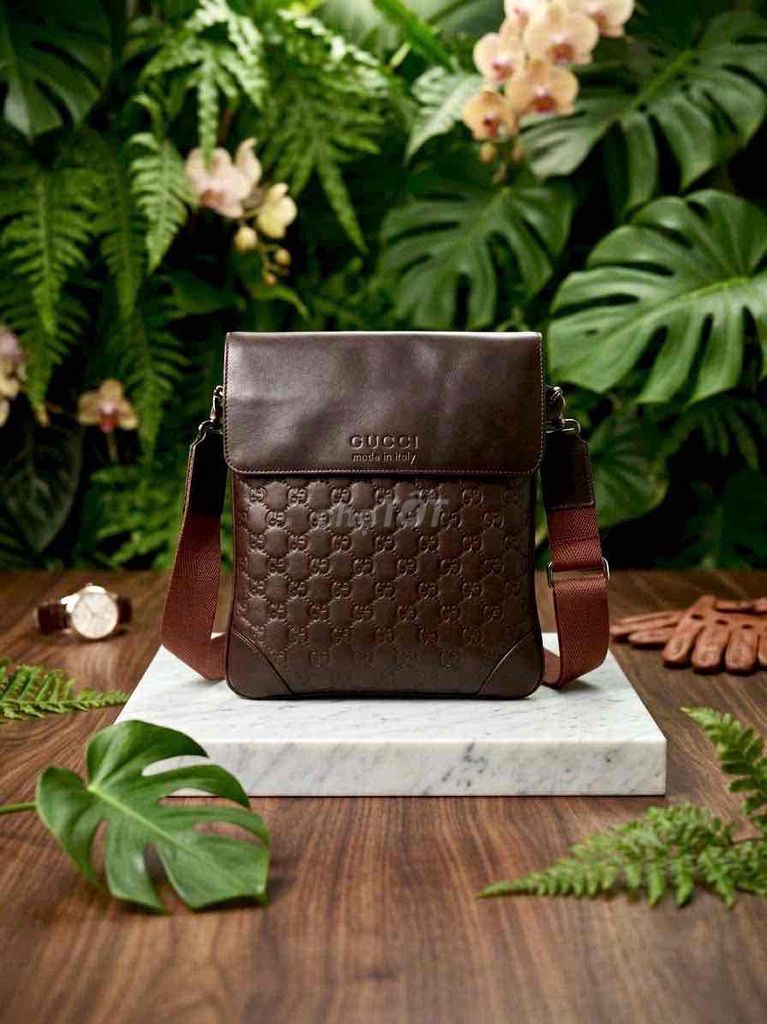 Túi đeo chéo Gucci Da Nâu Đã sử dụng. Mua bán Túi xách tại Huyện Nhà Bè Tp Hồ Chí Minh được đăng bởi túi xách nam nữ đồ si da thật hình 1