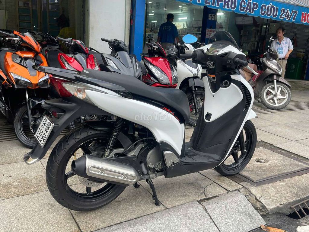 SH Việt kiều ý 125 2010 mới 90% bstp chính chủ. Mua bán Xe máy tại Quận Tân Phú Tp Hồ Chí Minh được đăng bởi Tuanduy hình 5