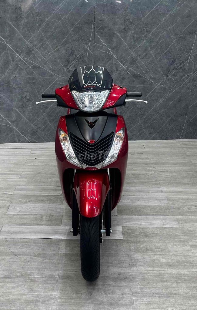 Хонда SH 125i 2011 красная черная SM104