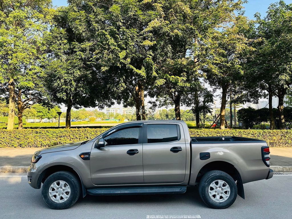 Ford Ranger 2021 XLS 2.2L 4x2 AT - 80000 km. Mua bán Ô tô tại Quận Cầu Giấy Hà Nội được đăng bởi Hùng Eco Auto hình 4