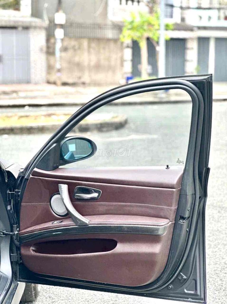 BMW 3 Series ,chính chủ, tuyệt phẩm như xe tiền ty. Mua bán Ô tô tại Quận Tân Bình Tp Hồ Chí Minh được đăng bởi thành lương hình 10