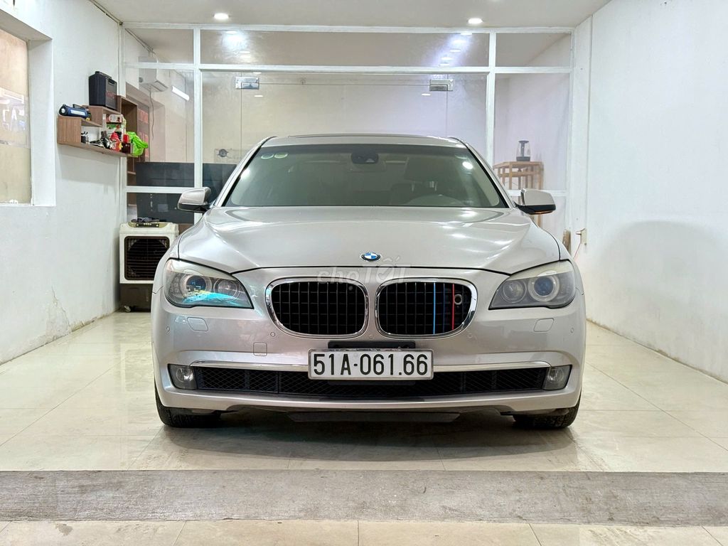 Bmw 750i 2009 đk 2011 odo 7.7v giá 599. Mua bán Ô tô tại Quận Tân Phú Tp Hồ Chí Minh được đăng bởi Thế Anh hình 1