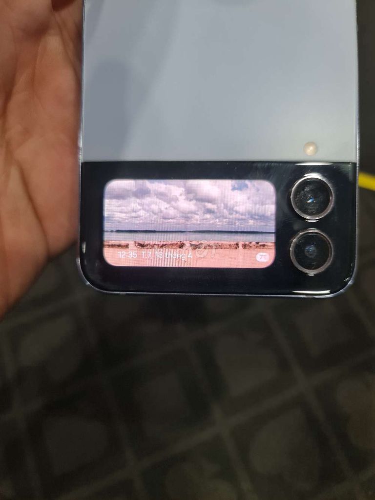 Samsung Galaxy Z Flip4 256. Mua bán Điện thoại tại Huyện Hóc Môn Tp Hồ Chí Minh được đăng bởi Nguyễn Hồ Hoài Bảo hình 1