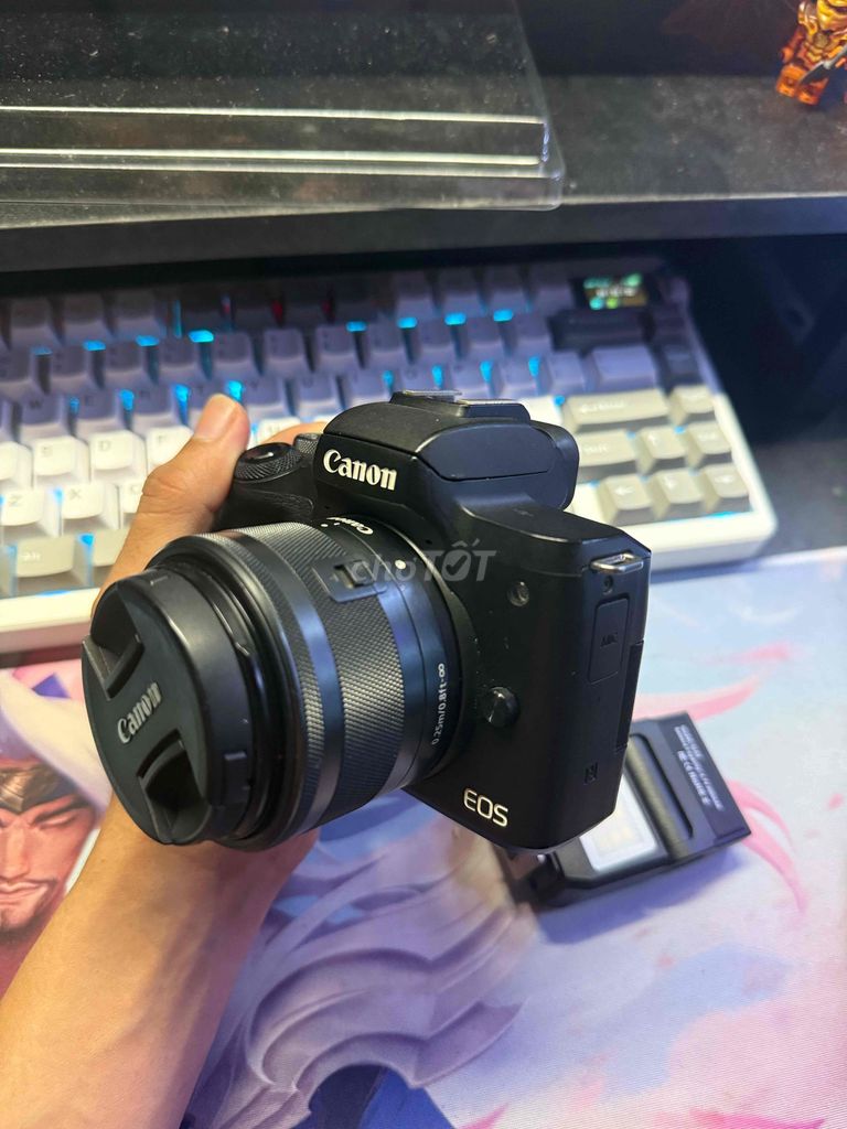 Máy ảnh Canon M50 Đen Còn mới. Mua bán Máy ảnh, Máy quay tại Quận Liên Chiểu Đà Nẵng được đăng bởi Văn Ngọc Trần hình 1