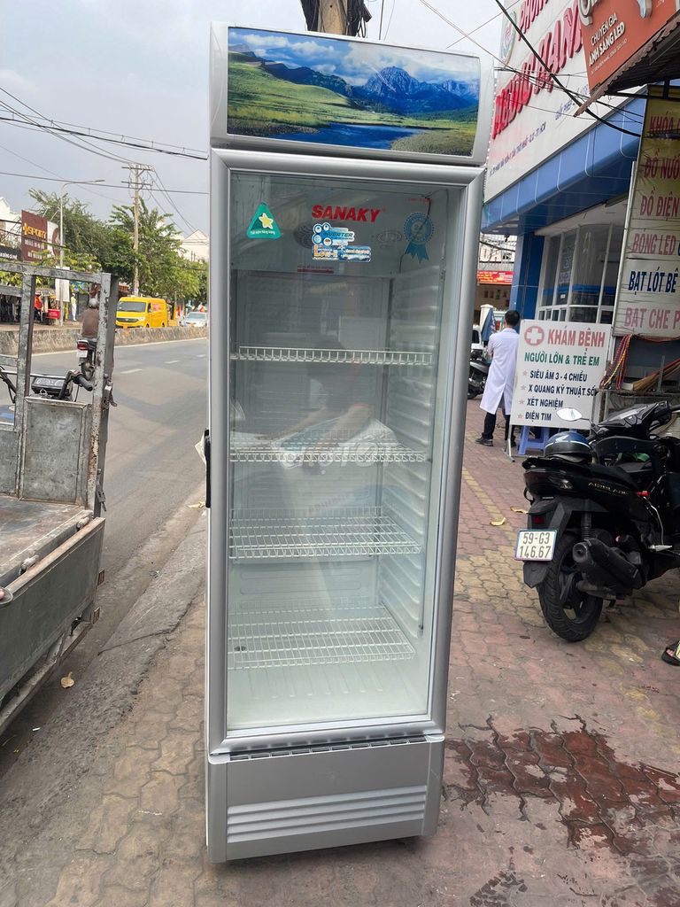 Tủ mát Sanaky Inverter 408L - Bảo hành 6th. Mua bán Tủ lạnh tại Quận Gò Vấp Tp Hồ Chí Minh được đăng bởi Điện Máy Phát Đạt hình 1
