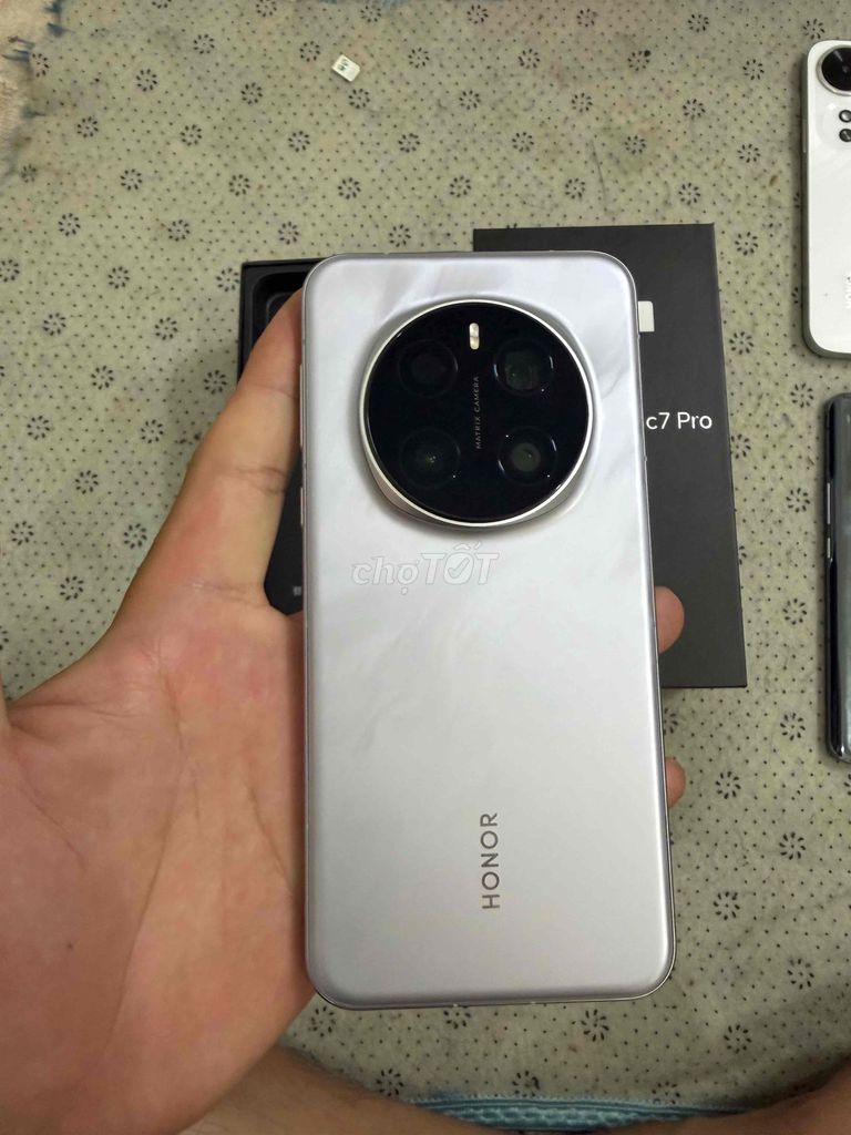 Honor Magic7 Pro 16GB/512GB Bạc. Mua bán Điện thoại tại Quận Tân Bình Tp Hồ Chí Minh được đăng bởi Nguyễn Thắng Mobile hình 1