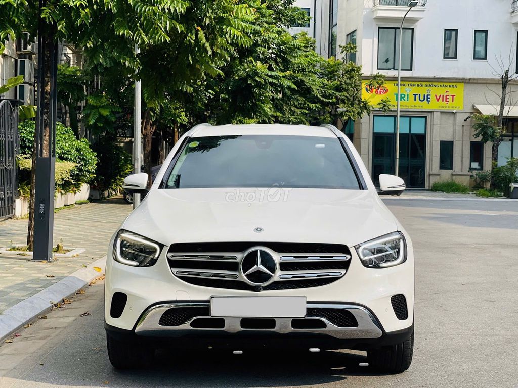 Mercedes GLC 200 4matic 2021 Белый/Бежевый 40000 КМ