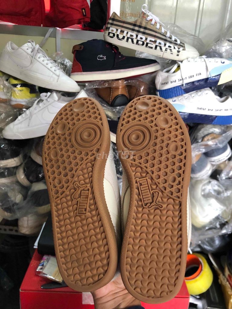 một em đế bằng hiệu fuma size 40-40,5 đi OK