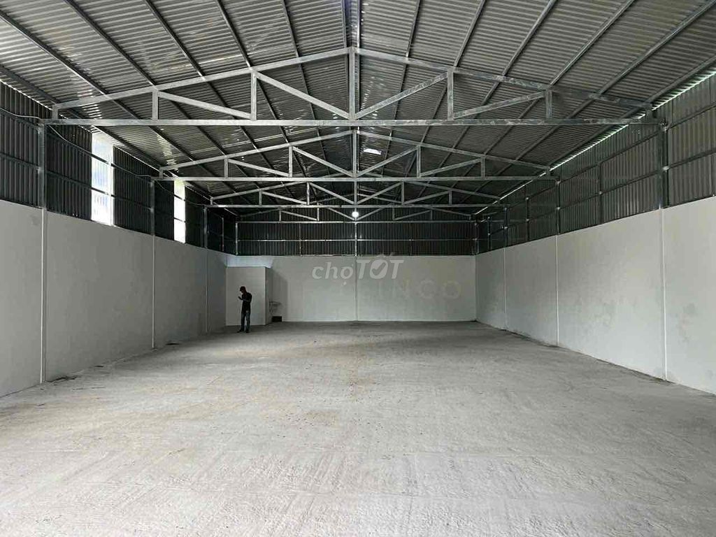 Cho thuê kho 350m2 KDC Ngân Thuận