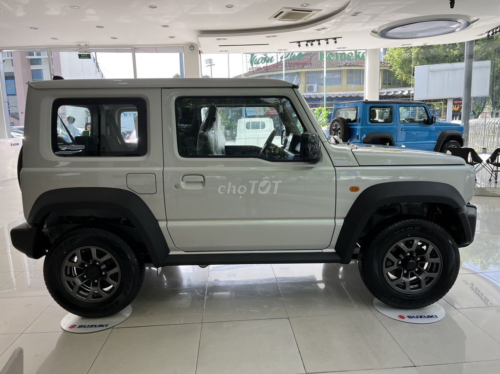 Suzuki Jimny 2024 Màu Bạc - Mới 100%. Mua bán Ô tô tại Quận Tân Bình Tp Hồ Chí Minh được đăng bởi Liêu Thị Mộng Thương hình 2
