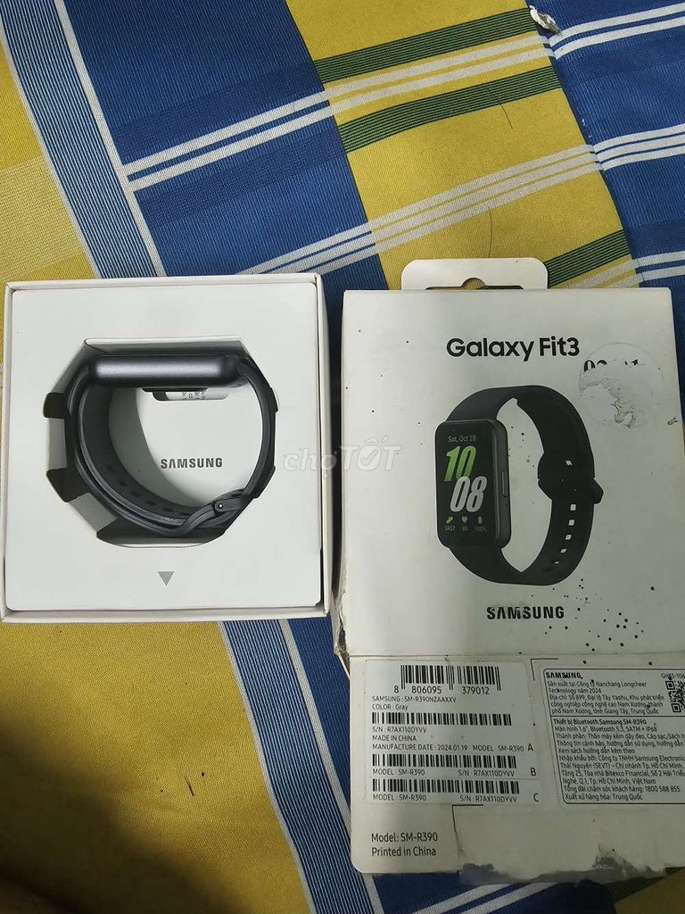 Samsung Galaxy Fit3 Đen. Mua bán Thiết bị đeo thông minh tại Thành phố Biên Hòa Đồng Nai được đăng bởi YC Hoàng Long hình 1