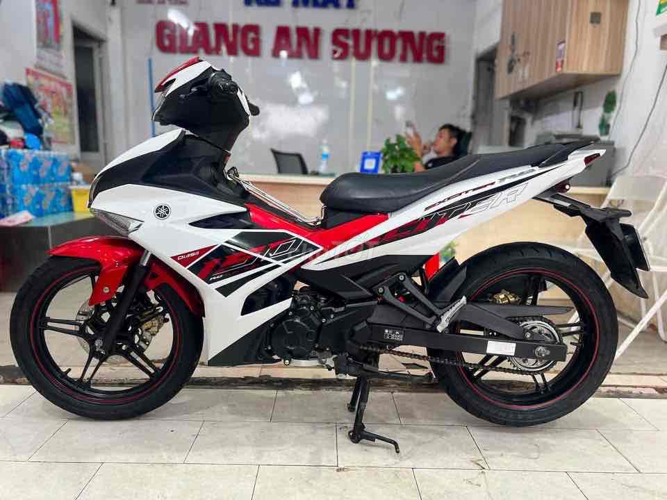 Yamaha Exciter 150 2019 белый с красным