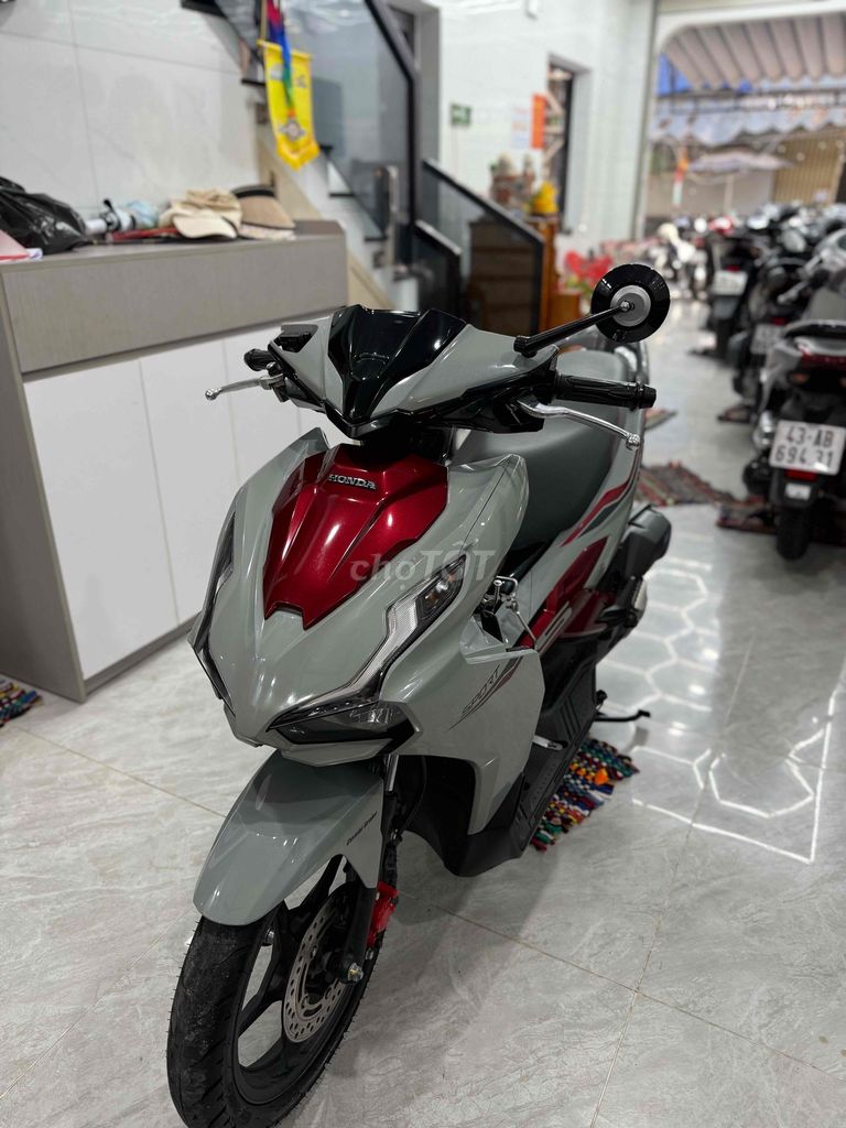 Honda Air Blade 125 2024 цементный серый
