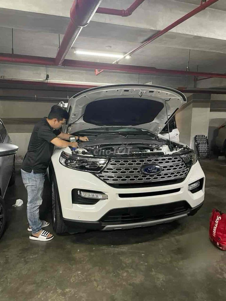 Explorer model 2022 bản Full đá cốp. 1 chủ .. Mua bán Ô tô tại Quận 1 Tp Hồ Chí Minh được đăng bởi Quynh Nguyen hình 1
