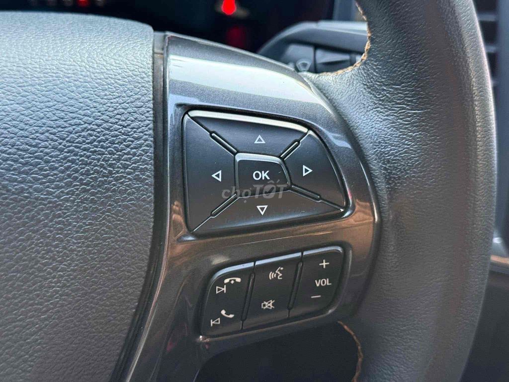 Ford Ranger 2020 WILDTRAK 2.0L 4x4 AT - 30000 km. Mua bán Ô tô tại Thành phố Biên Hòa Đồng Nai được đăng bởi Bạch Hoàng Nam hình 6