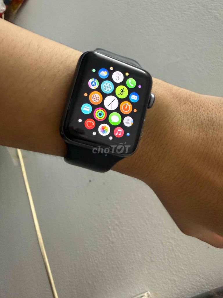 Apple Watch Series 3 Đen 42mm. Mua bán Thiết bị đeo thông minh tại Quận Tân Bình Tp Hồ Chí Minh được đăng bởi khang hình 1