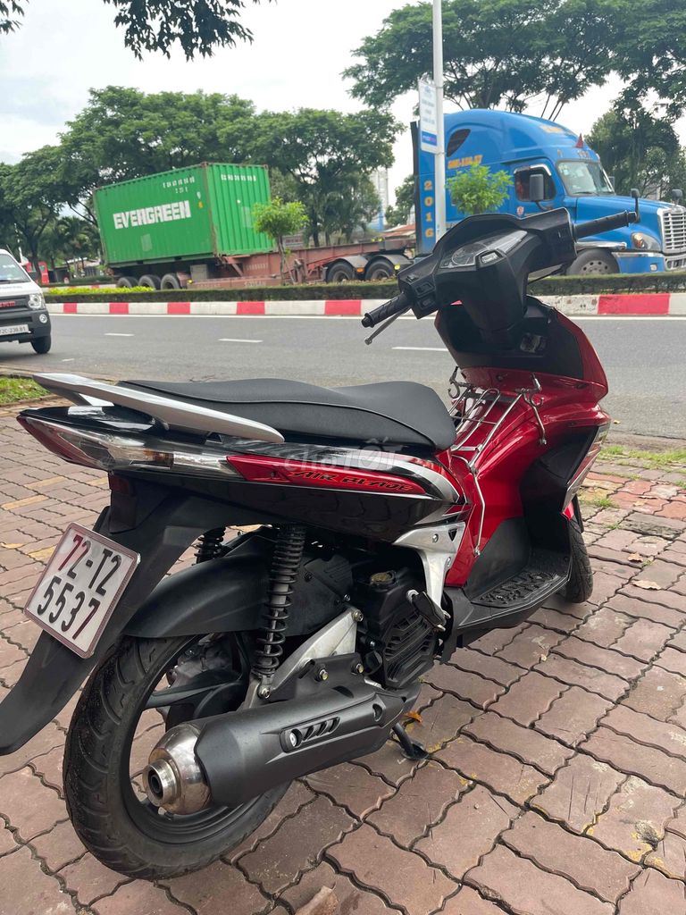 Air Blade FI – 2009 UP THÁI, MÁY ZIN, DÀN ÁO ĐẸP. Mua bán Xe máy tại Thành phố Vũng Tàu Bà Rịa - Vũng Tàu được đăng bởi Lê Hoàng Lân hình 4