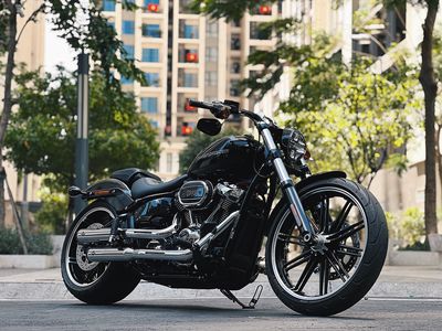 ✅ Harley-Davidson® Breakout 114 Model 2020 VK MOTO