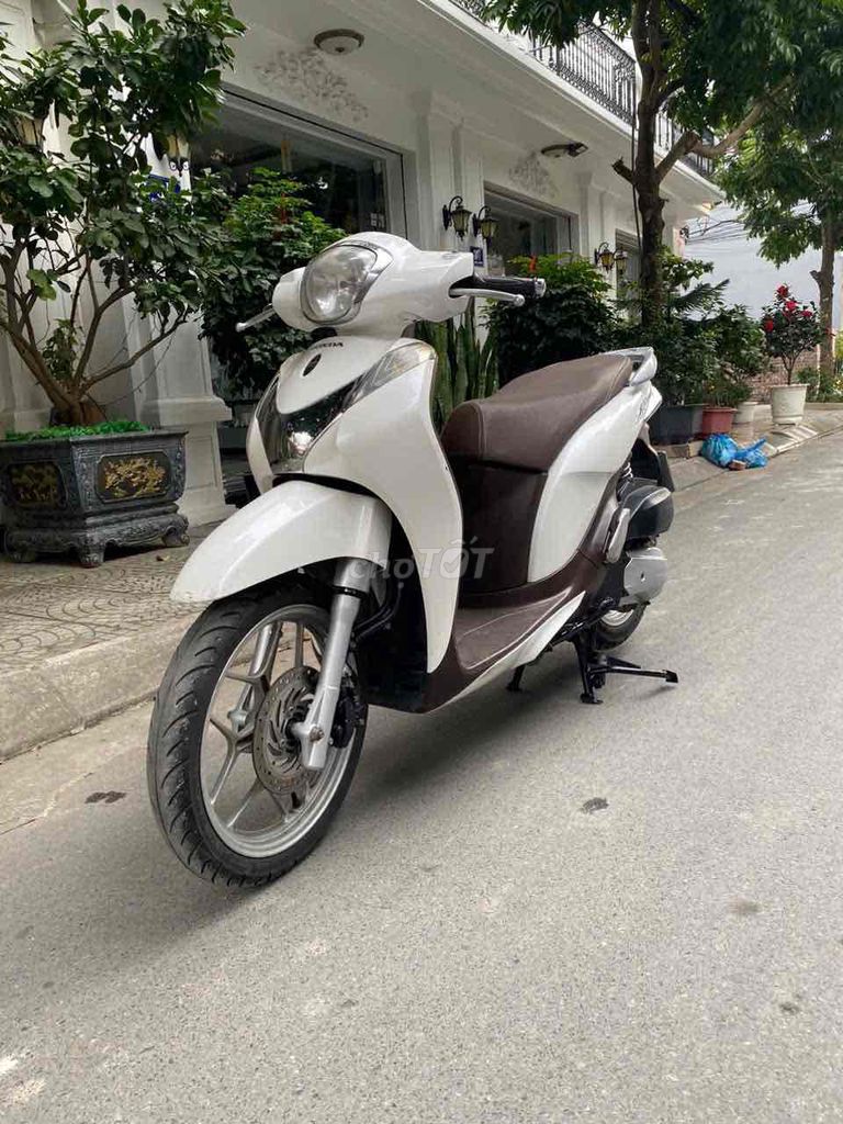 Honda SH mode chính chủ đời cao zin đẹp mê ly. Mua bán Xe máy tại Quận Hồng Bàng Hải Phòng được đăng bởi Ly  hình 3